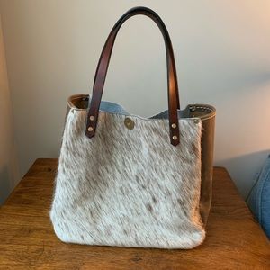 South Life Supply Co. Shiloh Cowhide Bucket Bag